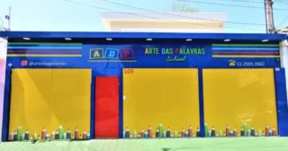 ADP-School-Fachada