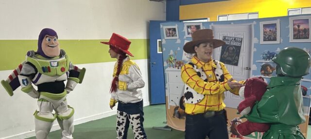 Buzz Lightyear-na-ADP-School - 1